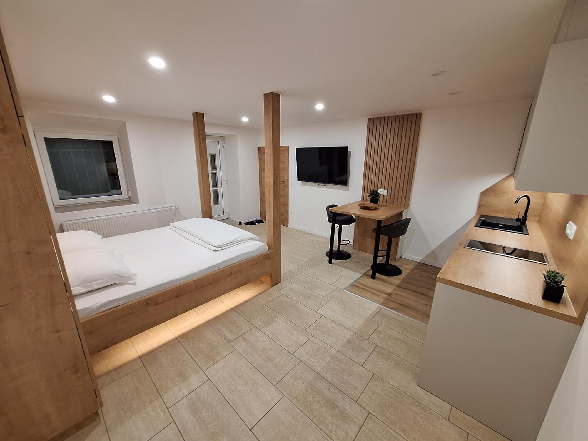 Prenocisca Kralj Apartamento Komenda Exterior foto