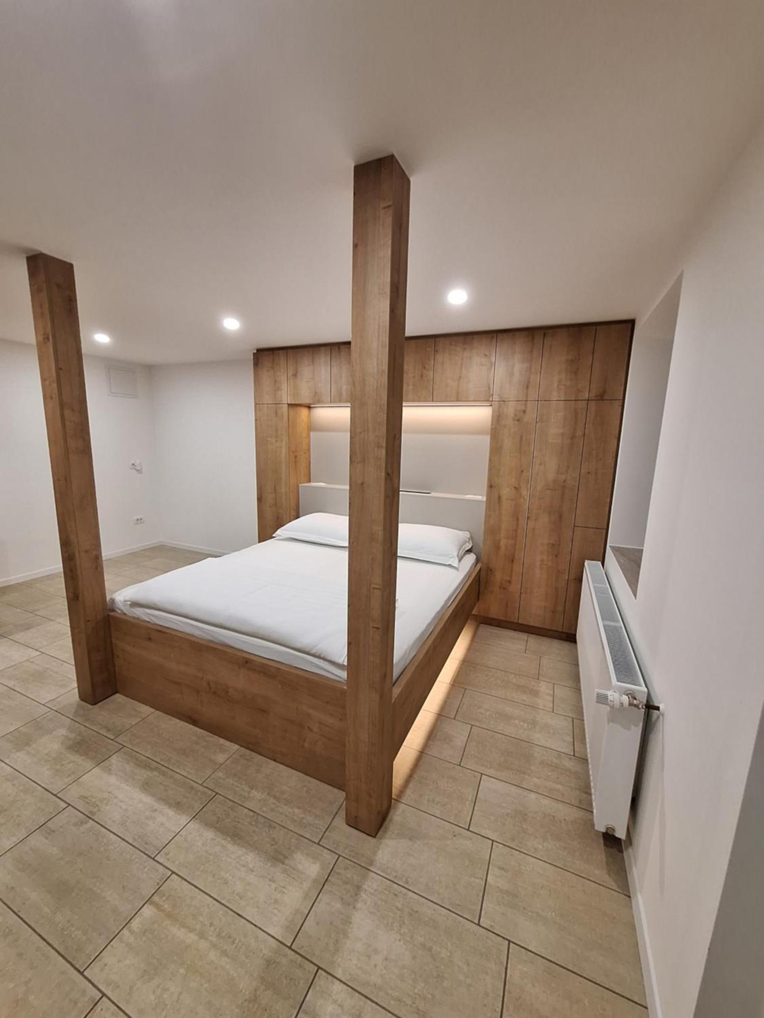 Prenocisca Kralj Apartamento Komenda Exterior foto