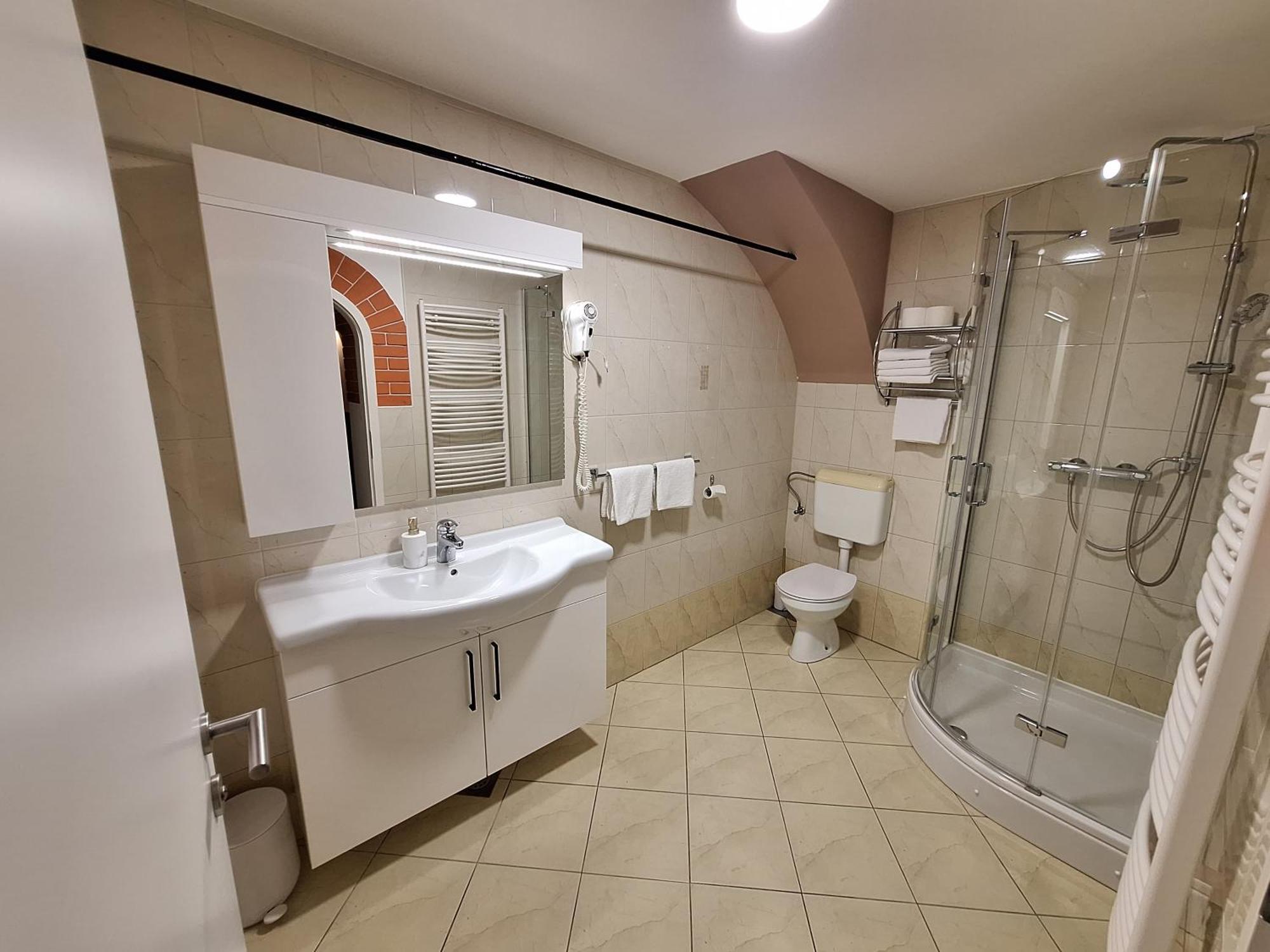Prenocisca Kralj Apartamento Komenda Exterior foto