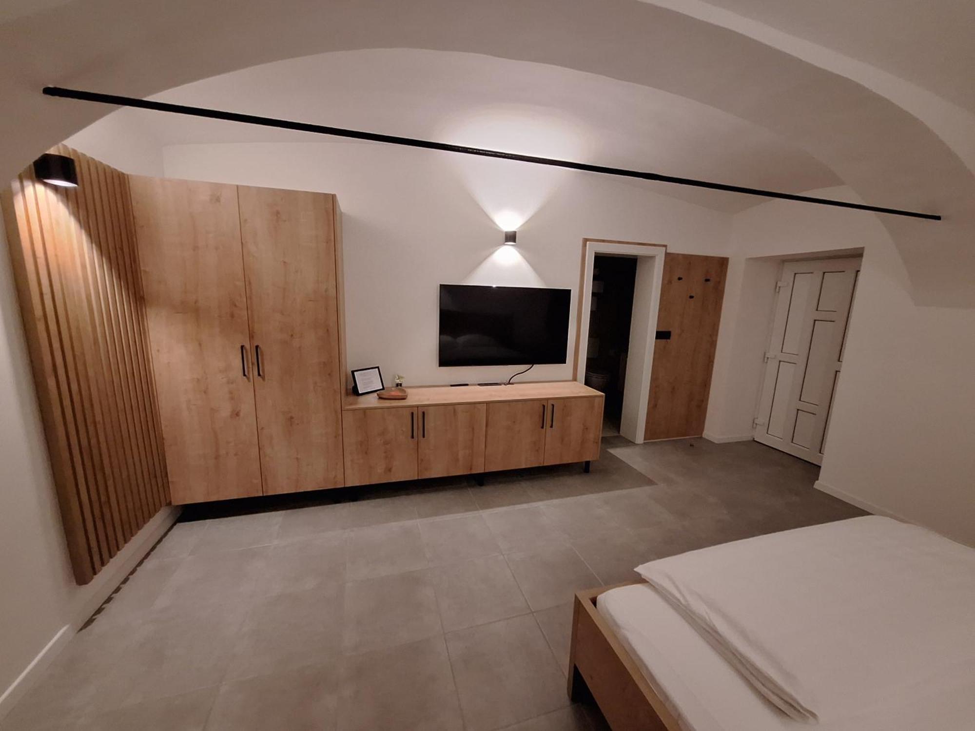 Prenocisca Kralj Apartamento Komenda Exterior foto