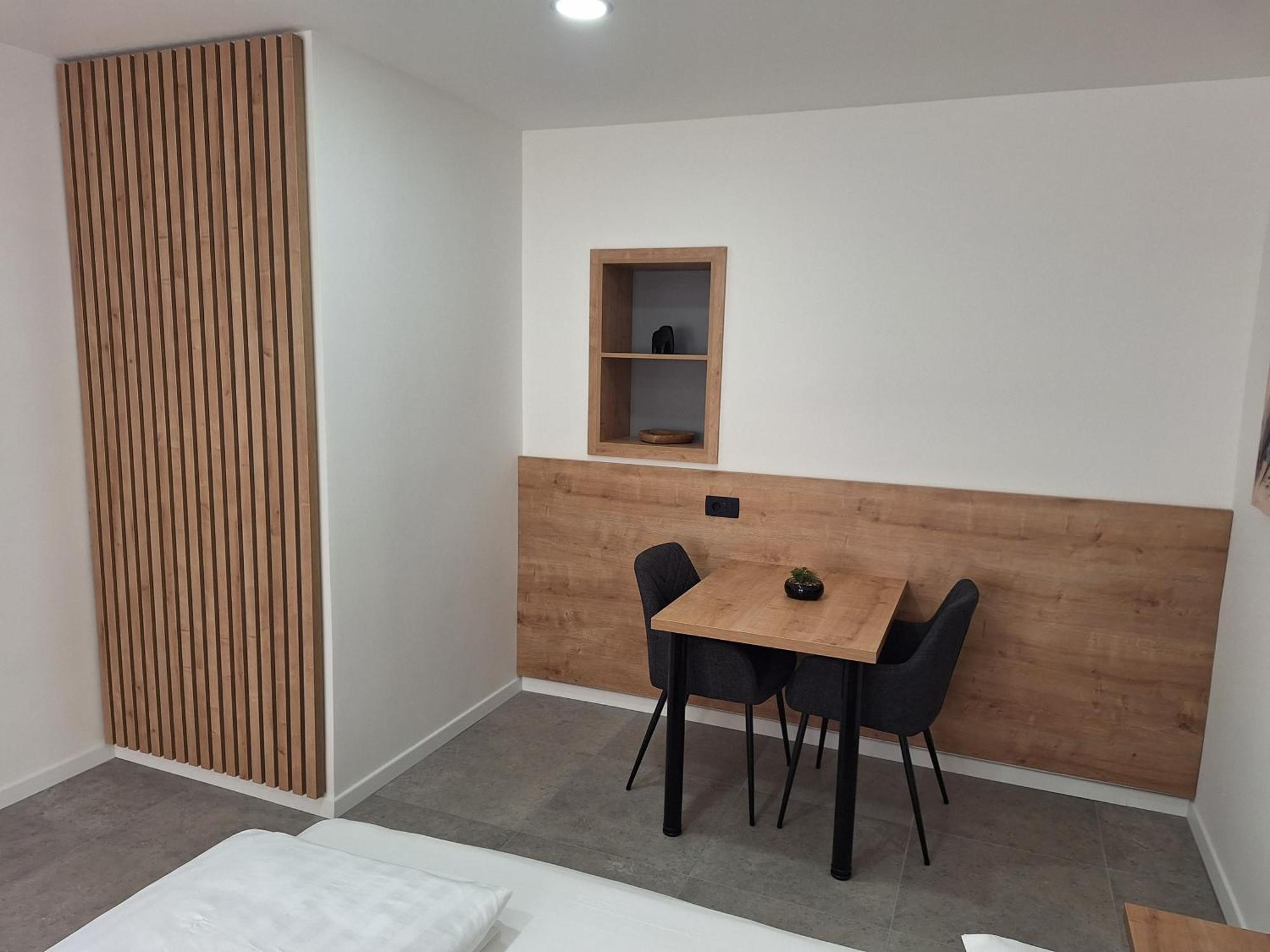 Prenocisca Kralj Apartamento Komenda Exterior foto
