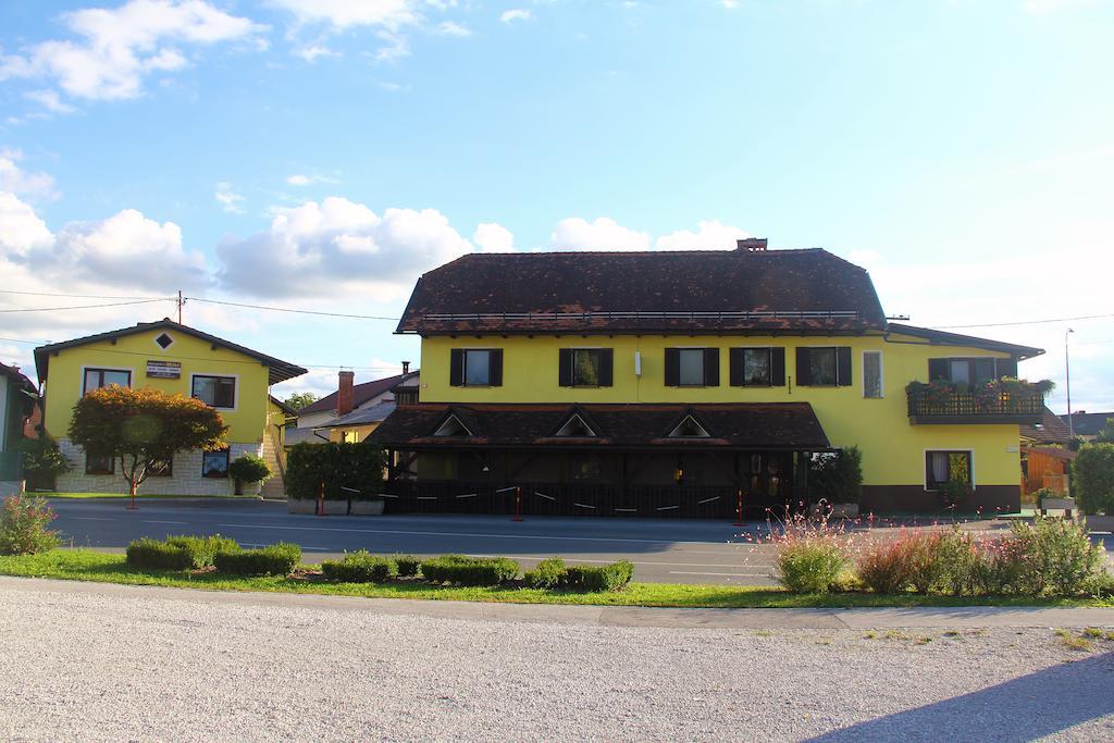 Prenocisca Kralj Apartamento Komenda Exterior foto