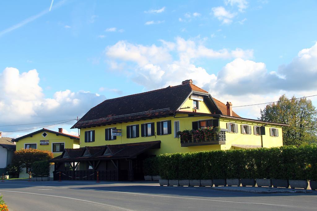Prenocisca Kralj Apartamento Komenda Exterior foto